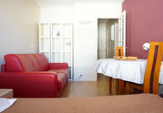 Studio à Paris - Rue de Longchamp - Paris 16 - 116036 Studio à Paris - Rue de Longchamp - Paris 16 - 116036