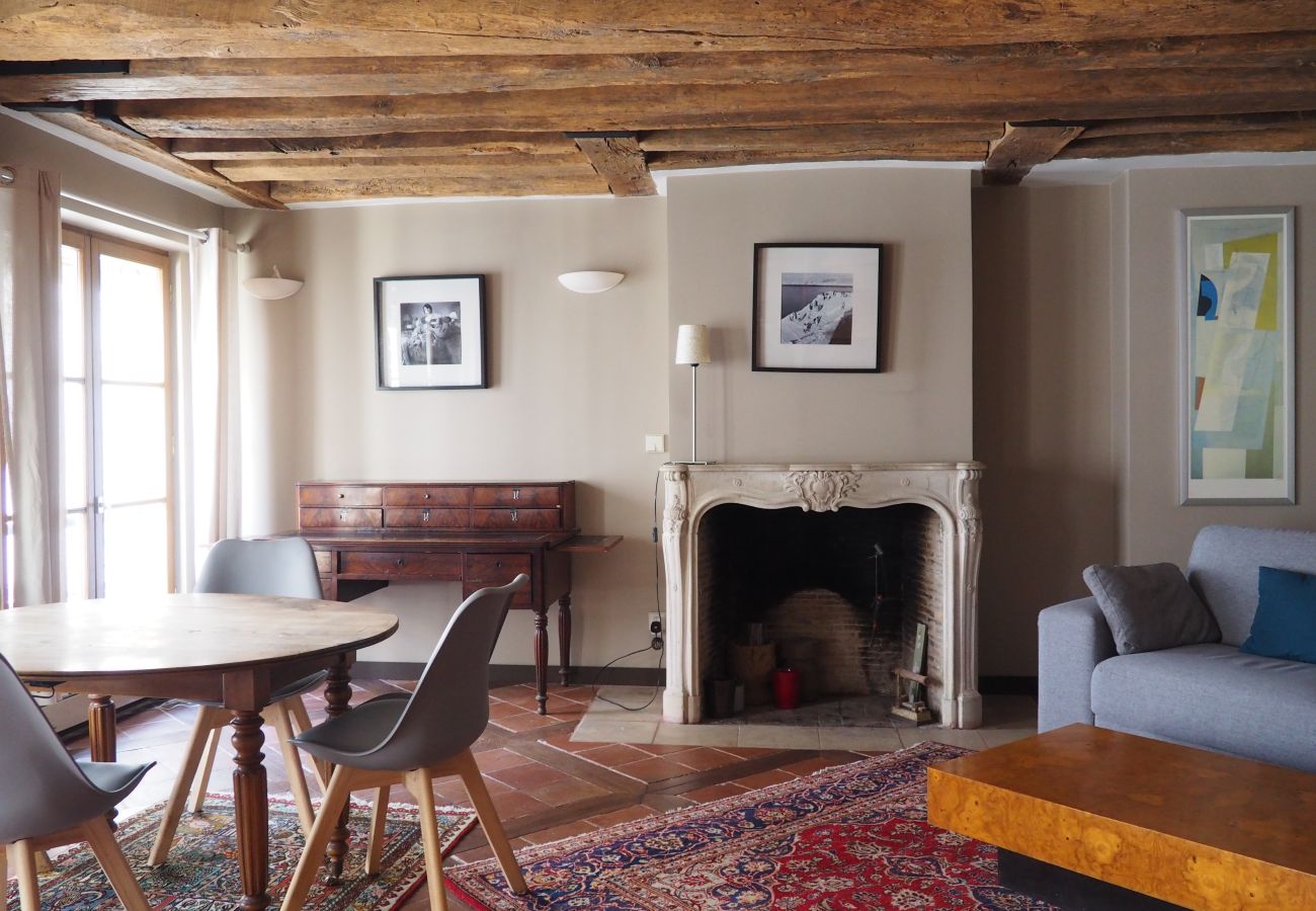 Appartement à Paris - Rue du Bourg Tibourg - Paris 4 - 204009