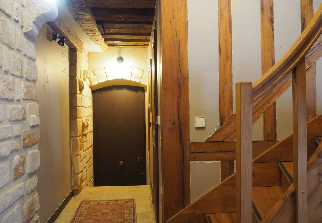 Appartement à Paris - Rue du Bourg Tibourg - Paris 4 - 204009