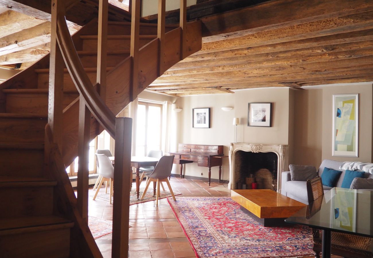 Appartement à Paris - Rue du Bourg Tibourg - Paris 4 - 204009