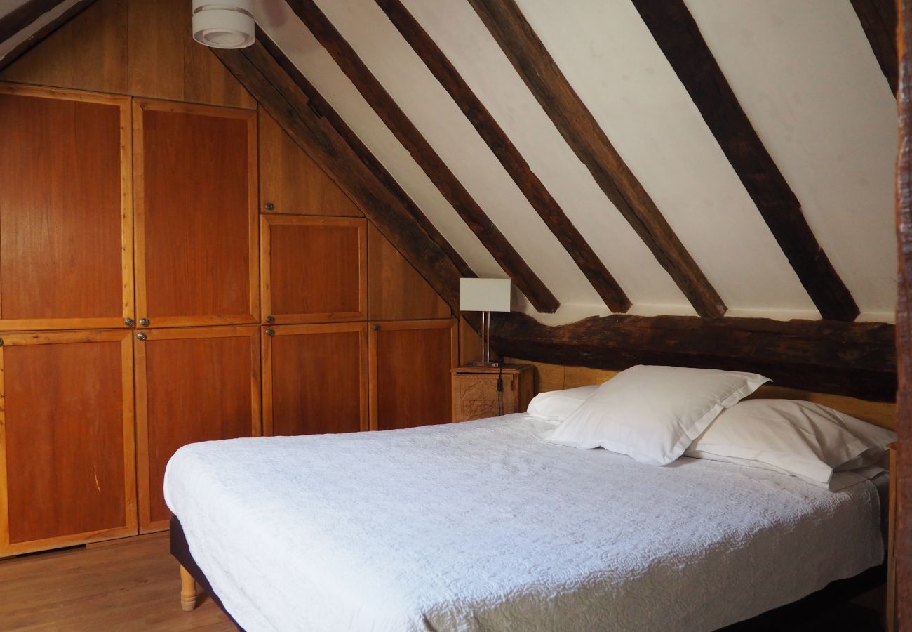 Appartement à Paris - Rue du Bourg Tibourg - Paris 4 - 204009