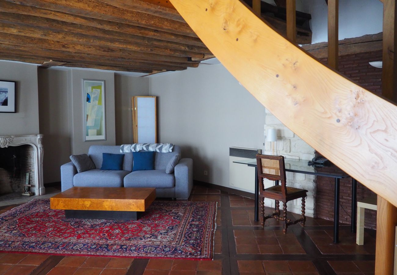 Appartement à Paris - Rue du Bourg Tibourg - Paris 4 - 204009