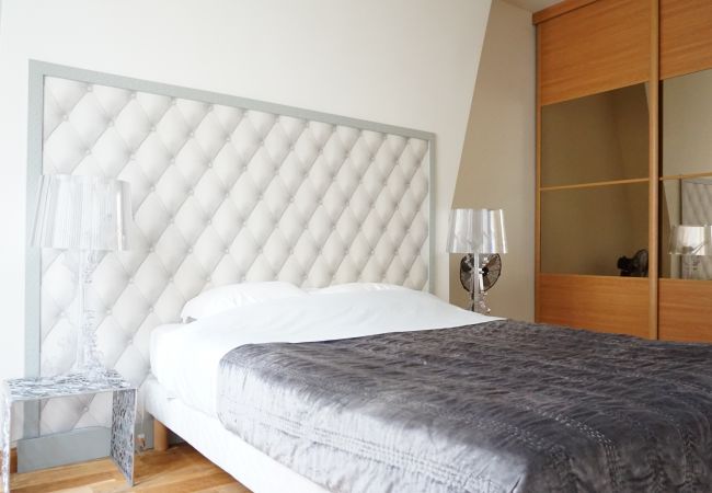 Appartement à Paris - Rue Servandoni - Paris 6 - 206017 Appartement à Paris - Rue Servandoni - Paris 6 - 206017