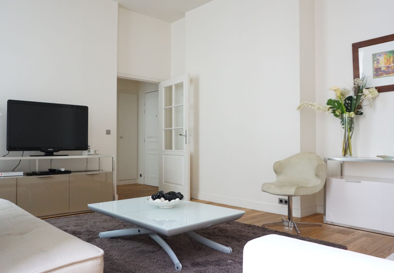 Appartement à Paris - Rue Vignon - Paris 8 - 208047