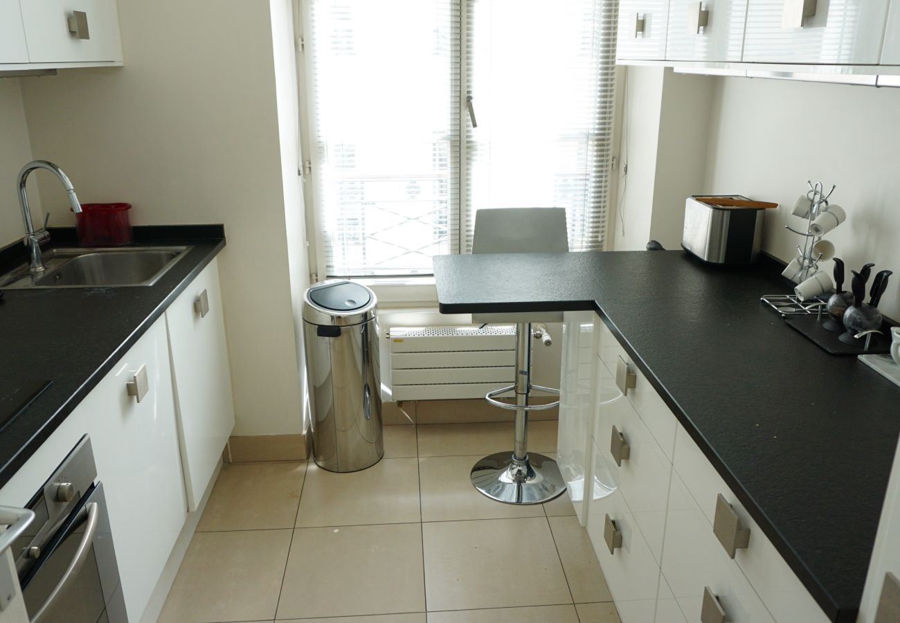 Appartement à Paris - Rue Vignon - Paris 8 - 208047