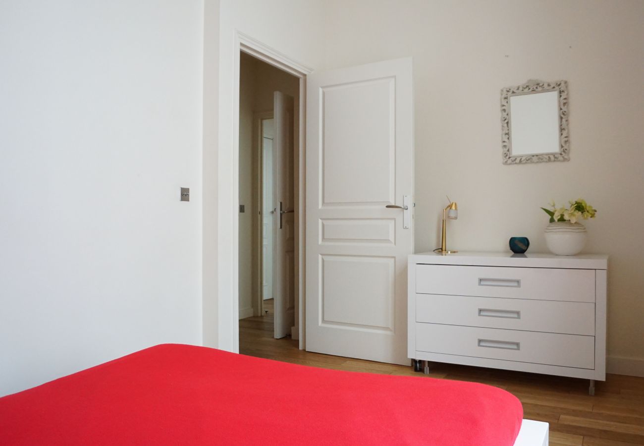 Appartement à Paris - Rue Vignon - Paris 8 - 208047