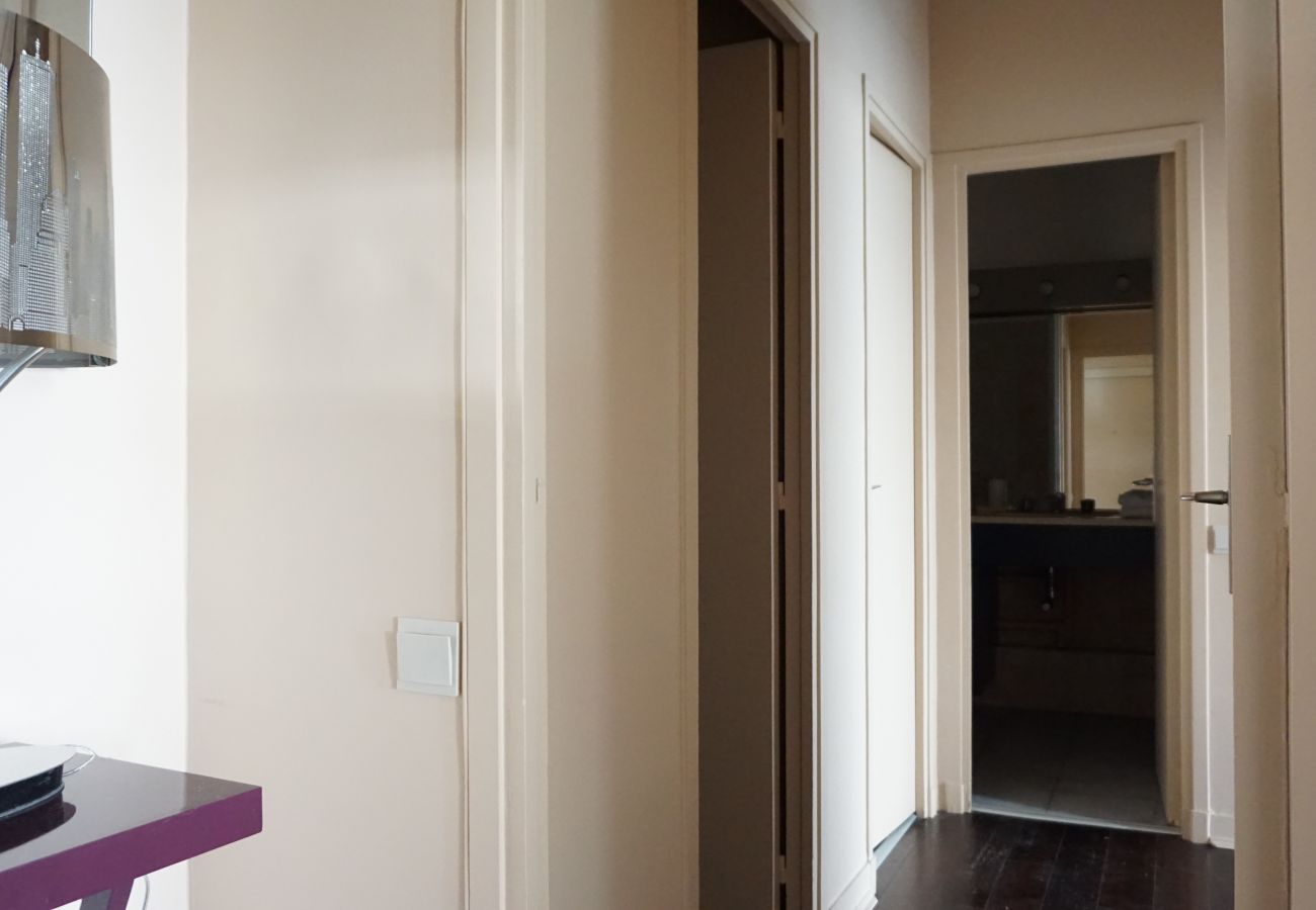 Appartement à Paris - Rue de Berri - Paris 8 - 208060