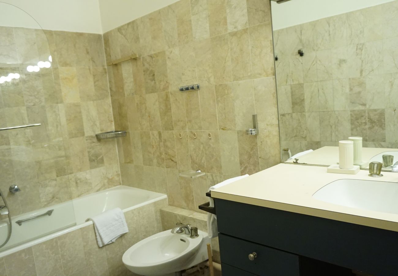 Appartement à Paris - Rue de Berri - Paris 8 - 208060