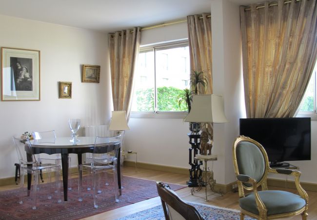 Appartement à Paris - Rue de Courcelles - Paris 8 - 208073 Appartement à Paris - Rue de Courcelles - Paris 8 - 208073
