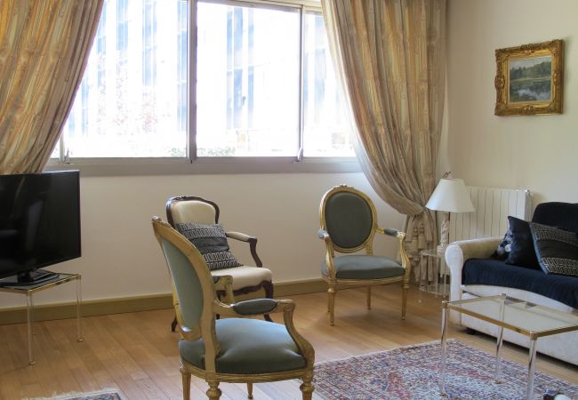 Appartement à Paris - Rue de Courcelles - Paris 8 - 208073 Appartement à Paris - Rue de Courcelles - Paris 8 - 208073