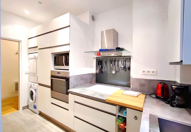 Appartement à Paris - Bd de Grenelle - Paris 15 - 215028 Appartement à Paris - Bd de Grenelle - Paris 15 - 215028