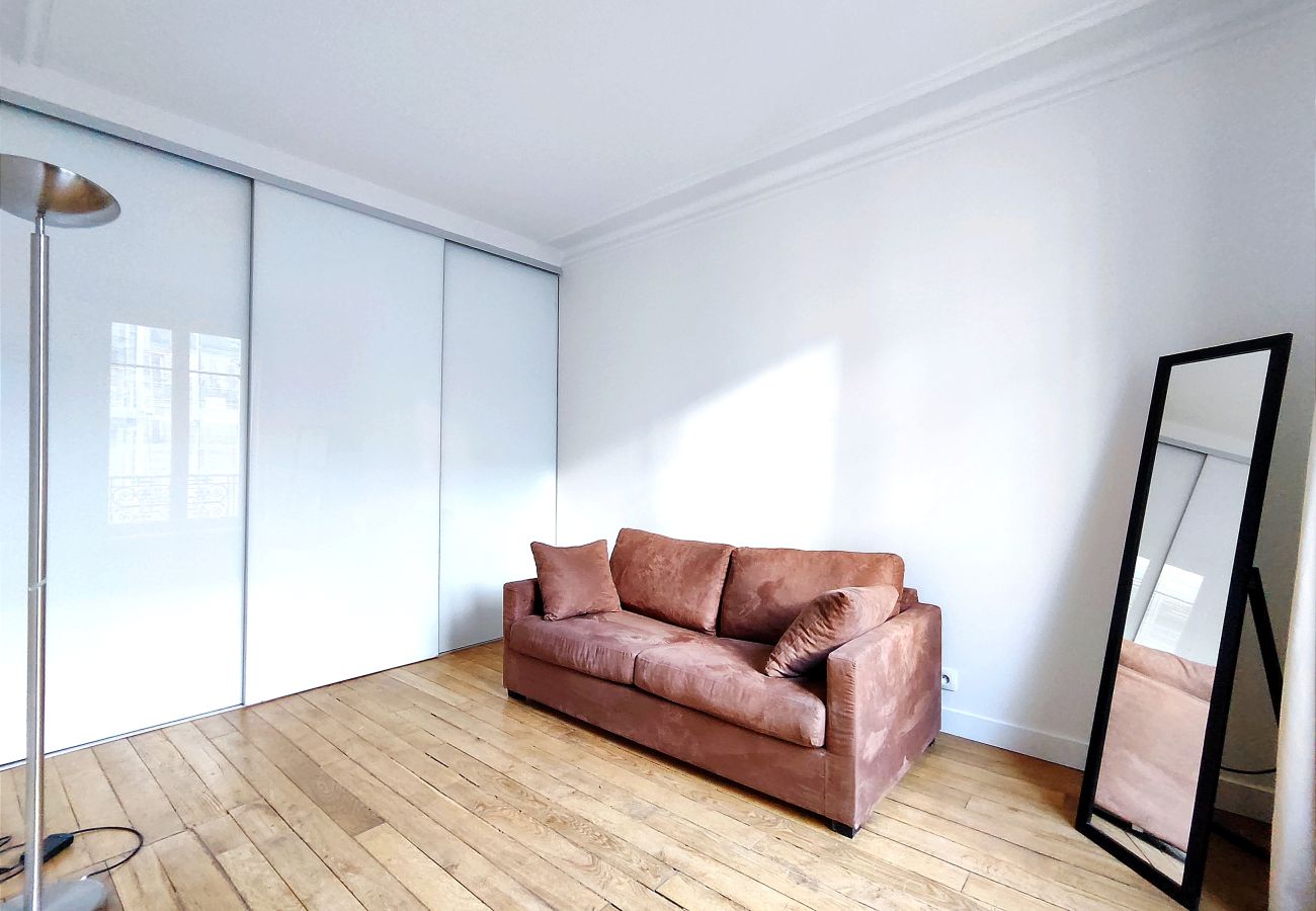 Appartement à Paris - rue du Débarcadère - PARIS 17 - 317011