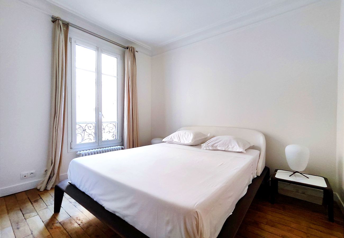 Appartement à Paris - rue du Débarcadère - PARIS 17 - 317011