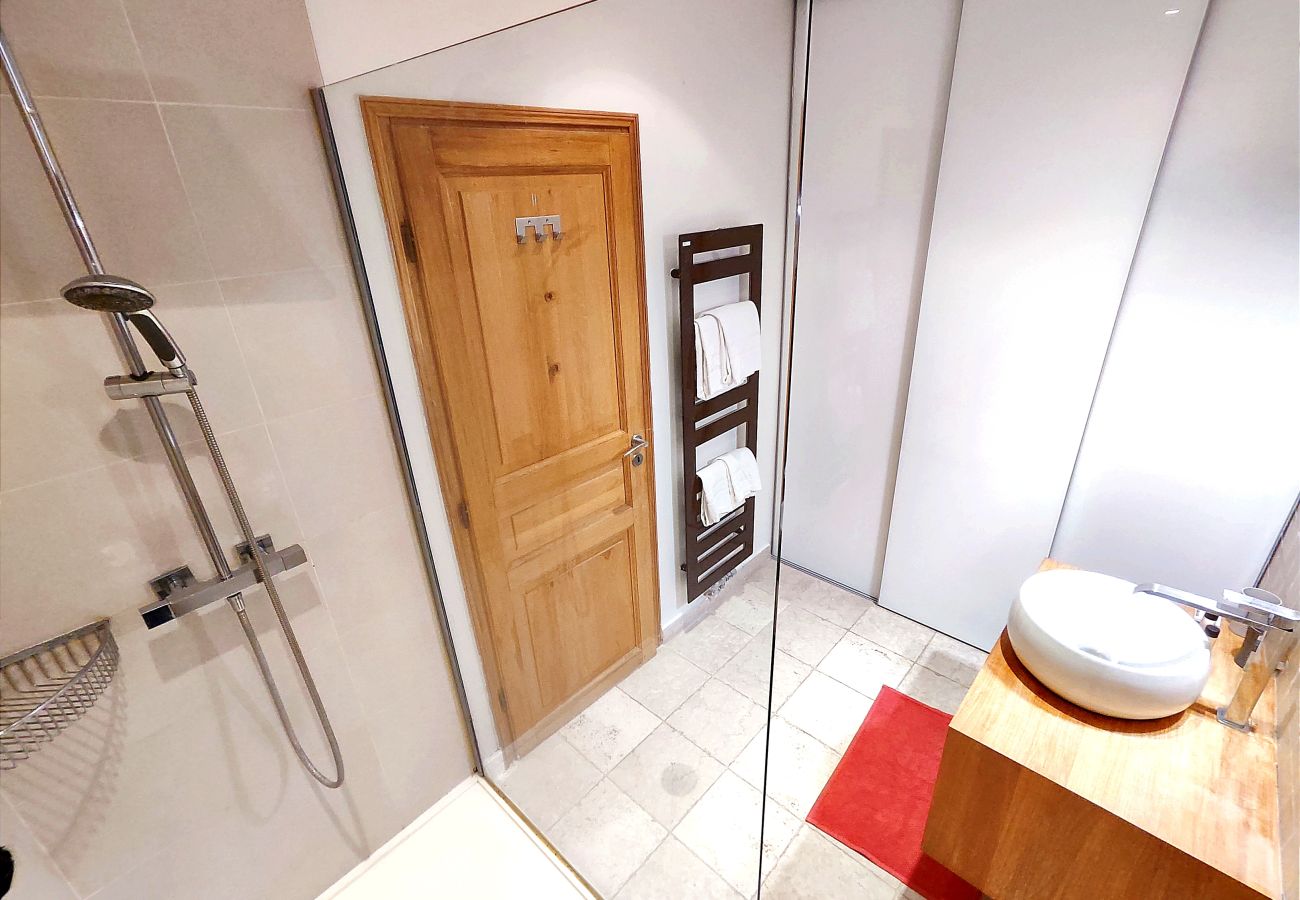Appartement à Paris - rue du Débarcadère - PARIS 17 - 317011