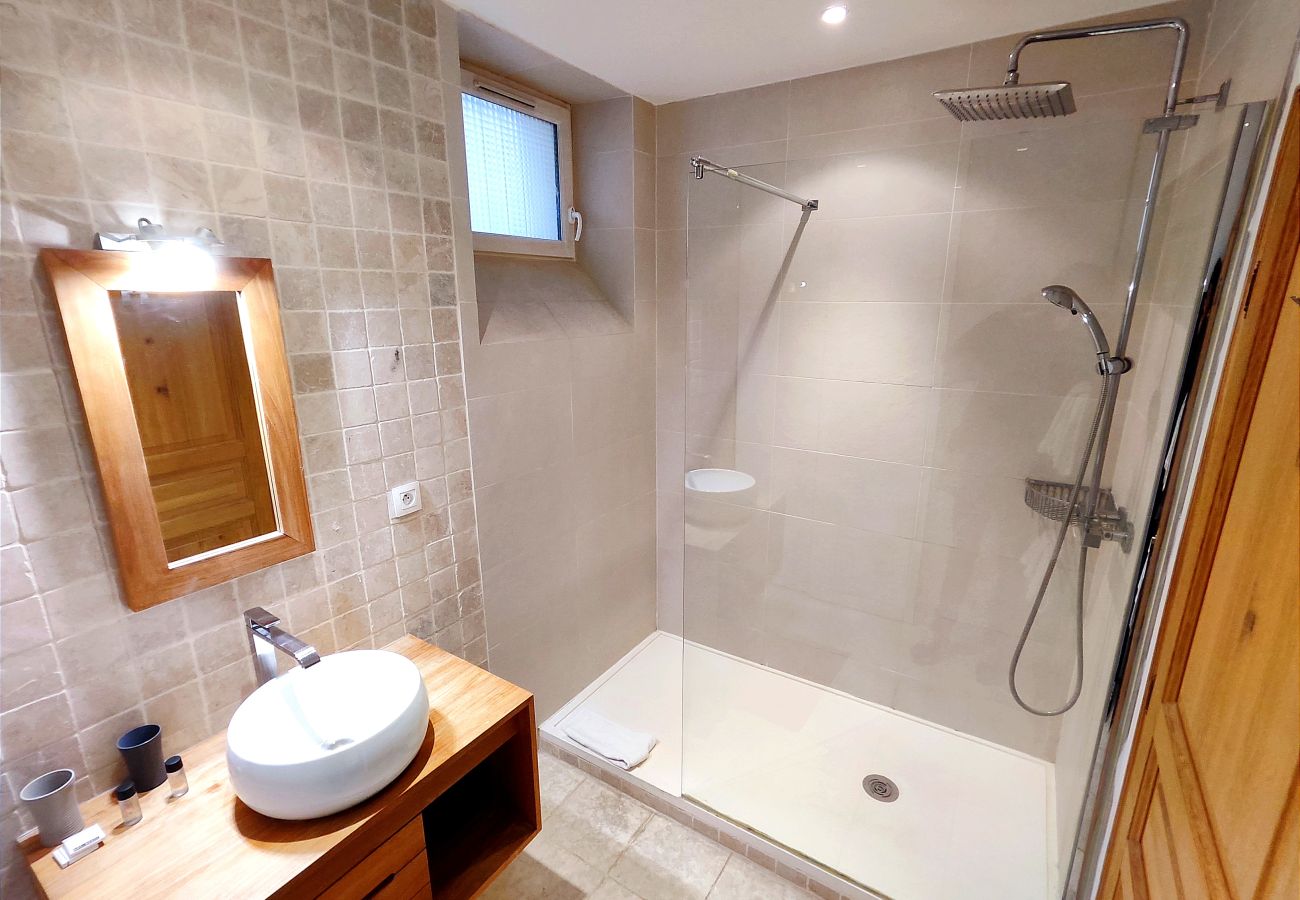 Appartement à Paris - rue du Débarcadère - PARIS 17 - 317011