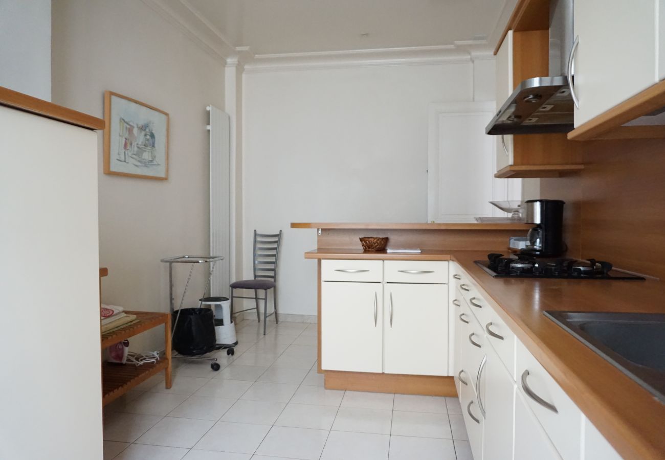 Appartement à Paris - Avenue d'Iéna - Paris 16 - 516009