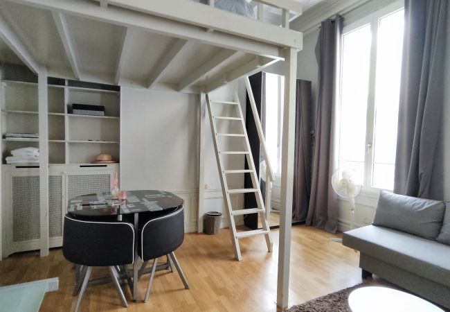 Studio à Paris - Rue Paul Valéry - Paris 16 - 116050 Studio à Paris - Rue Paul Valéry - Paris 16 - 116050