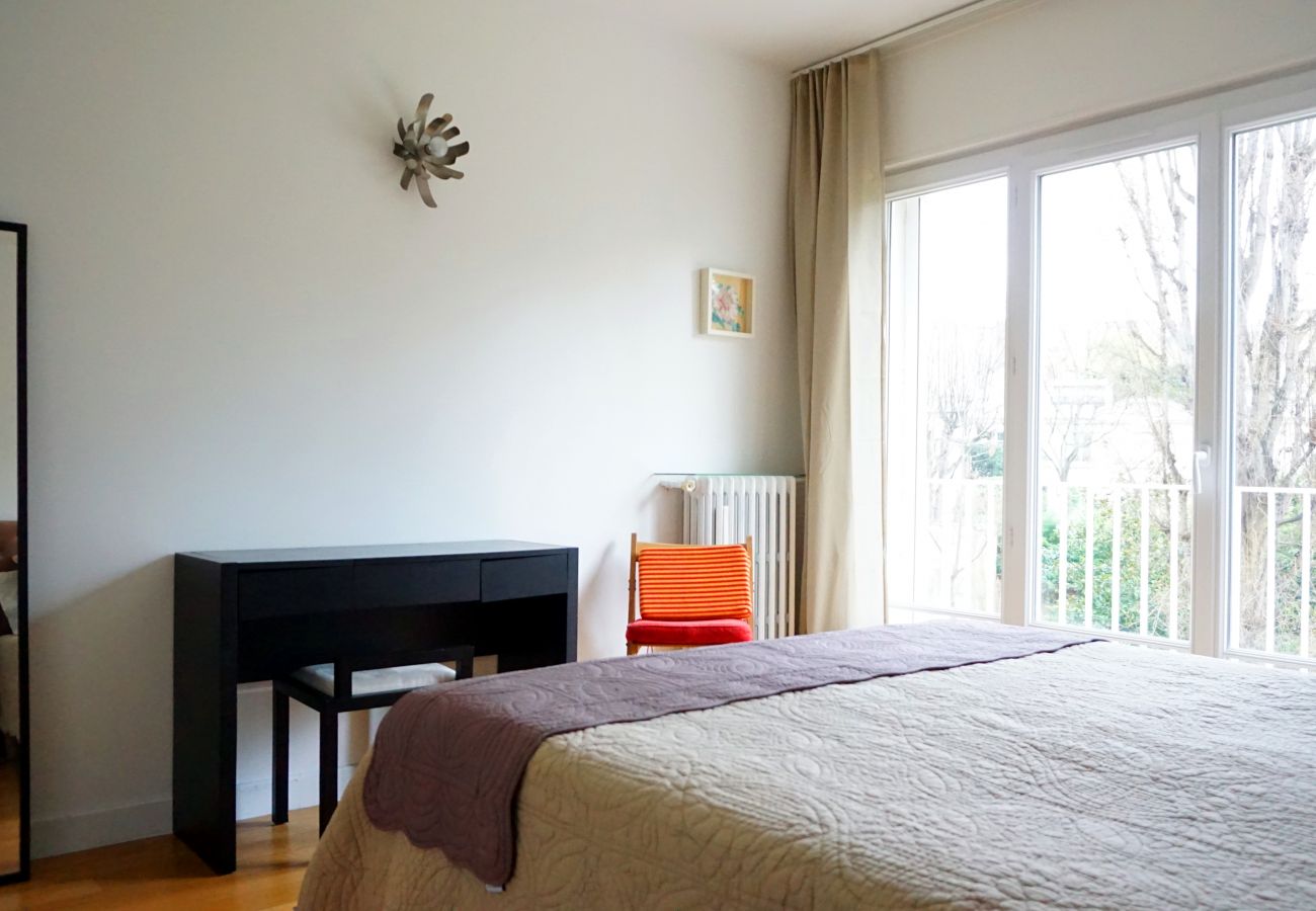 Appartement à Paris - Avenue  Bugeaud - Paris 16 - 516013