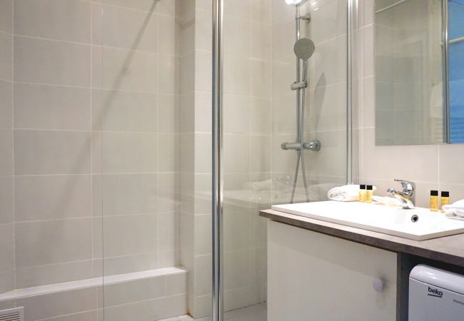 Appartement à Paris - Square Desaix - Paris 15 - 315015 Appartement à Paris - Square Desaix - Paris 15 - 315015