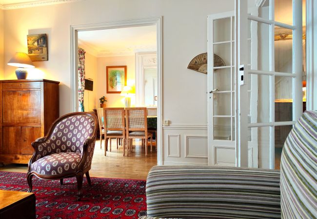 Appartement à Paris - Square Desaix - Paris 15 - 315015 Appartement à Paris - Square Desaix - Paris 15 - 315015