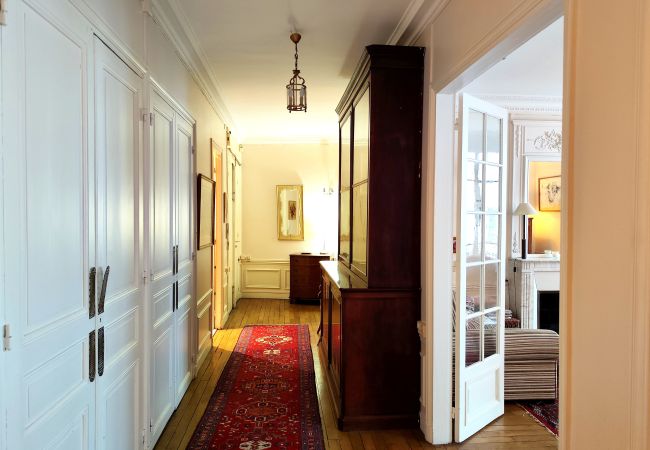 Appartement à Paris - Square Desaix - Paris 15 - 315015 Appartement à Paris - Square Desaix - Paris 15 - 315015