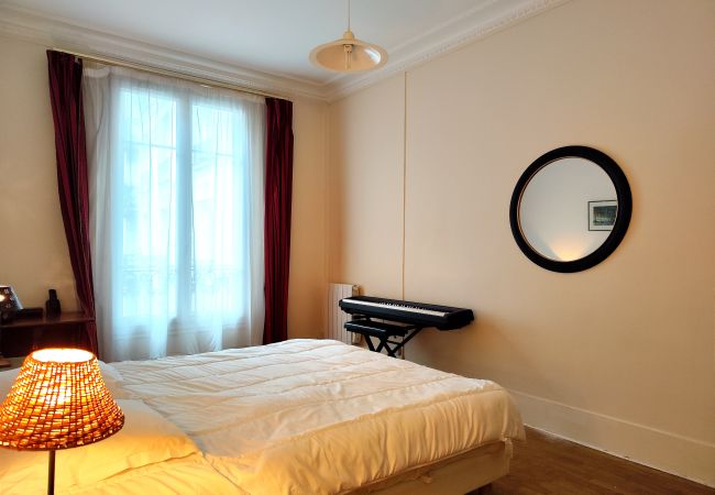 Appartement à Paris - Square Desaix - Paris 15 - 315015 Appartement à Paris - Square Desaix - Paris 15 - 315015