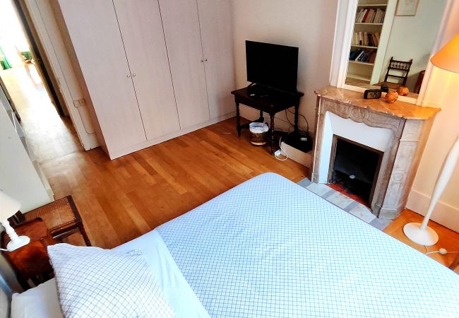 Appartement à Paris - Square Desaix - Paris 15 - 315015 Appartement à Paris - Square Desaix - Paris 15 - 315015