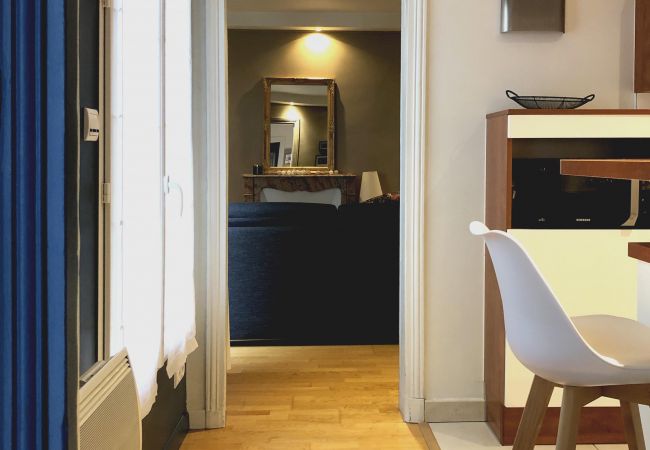 Appartement à Paris - Rue du Fbg Saint Honoré - Paris 8 - 208064 Appartement à Paris - Rue du Fbg Saint Honoré - Paris 8 - 208064