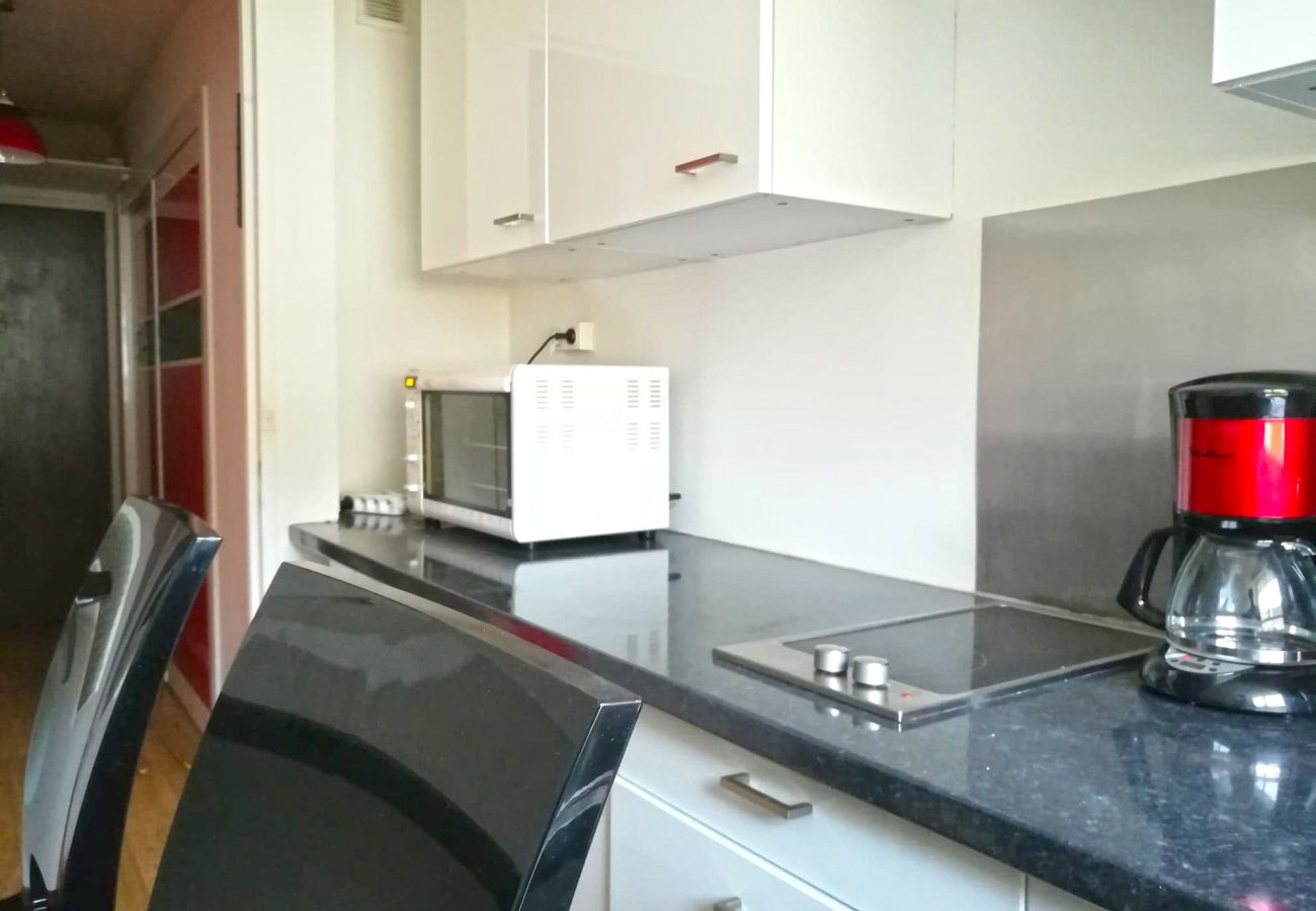 Studio à Paris - Rue Saint Charles - Paris 15 - 115005