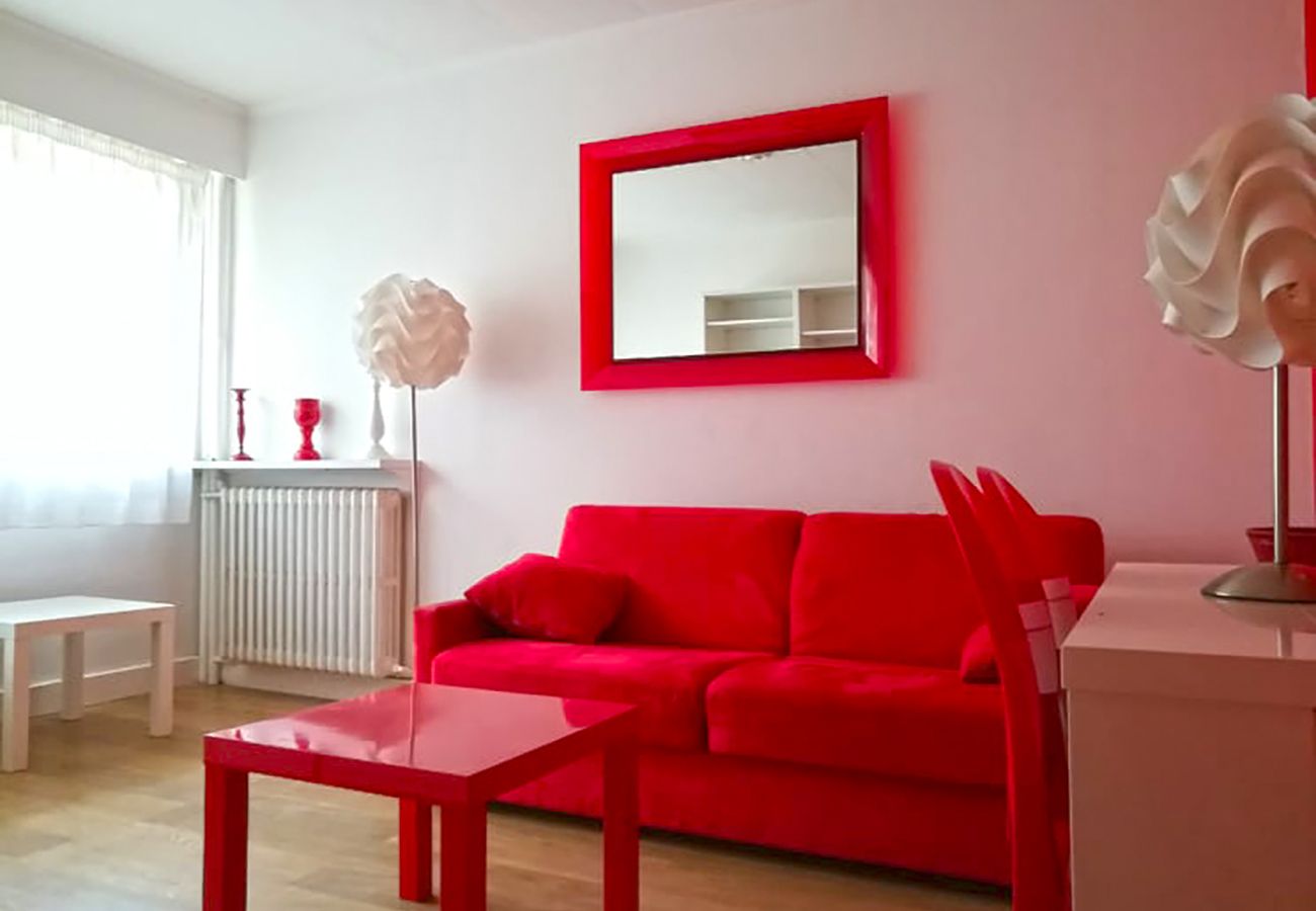 Studio à Paris - Rue Saint Charles - Paris 15 - 115005