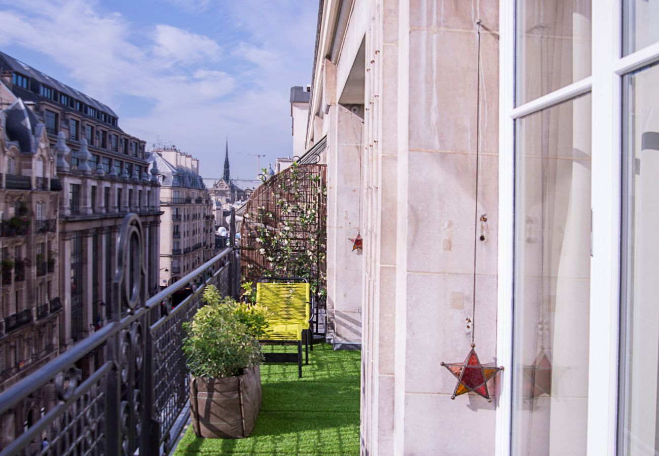 Appartement à Paris - FD-Beaubourg-Balcony 2BR/2BA - A/C