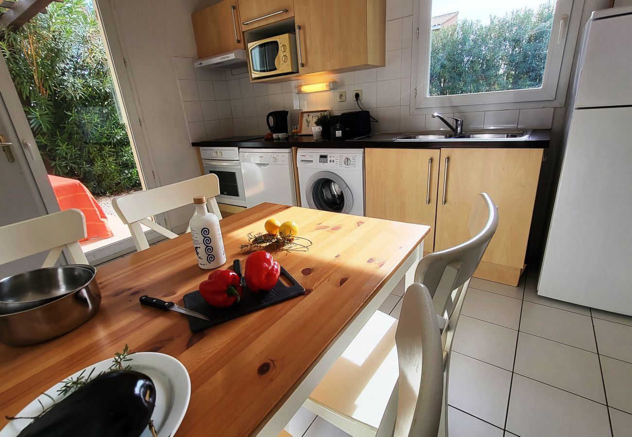 Villa à Saint-Saturnin-lès-Avignon - RDL4P8V05 - Villa 8 personnes
