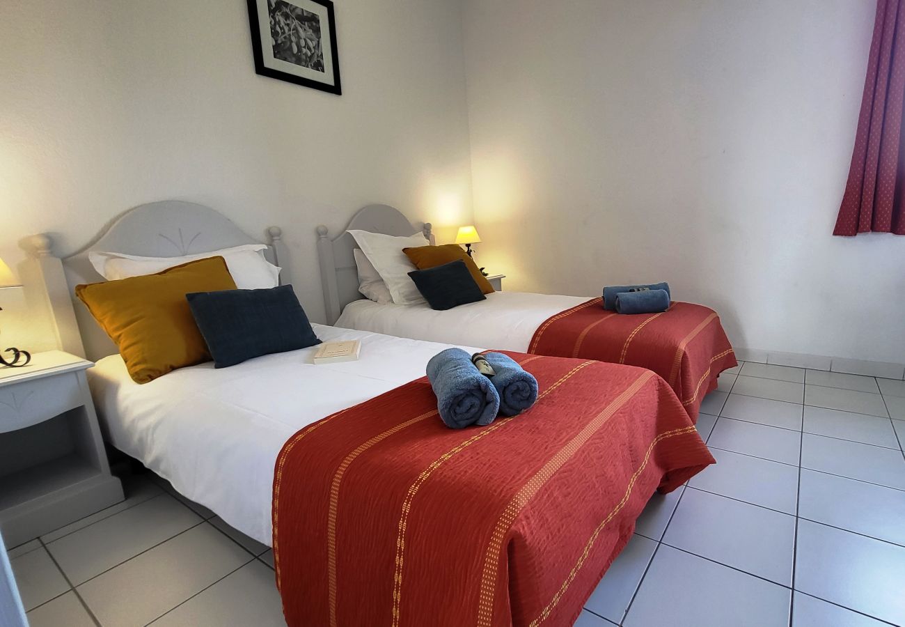 Villa à Saint-Saturnin-lès-Avignon - RDL4P8V05 - Villa 8 personnes