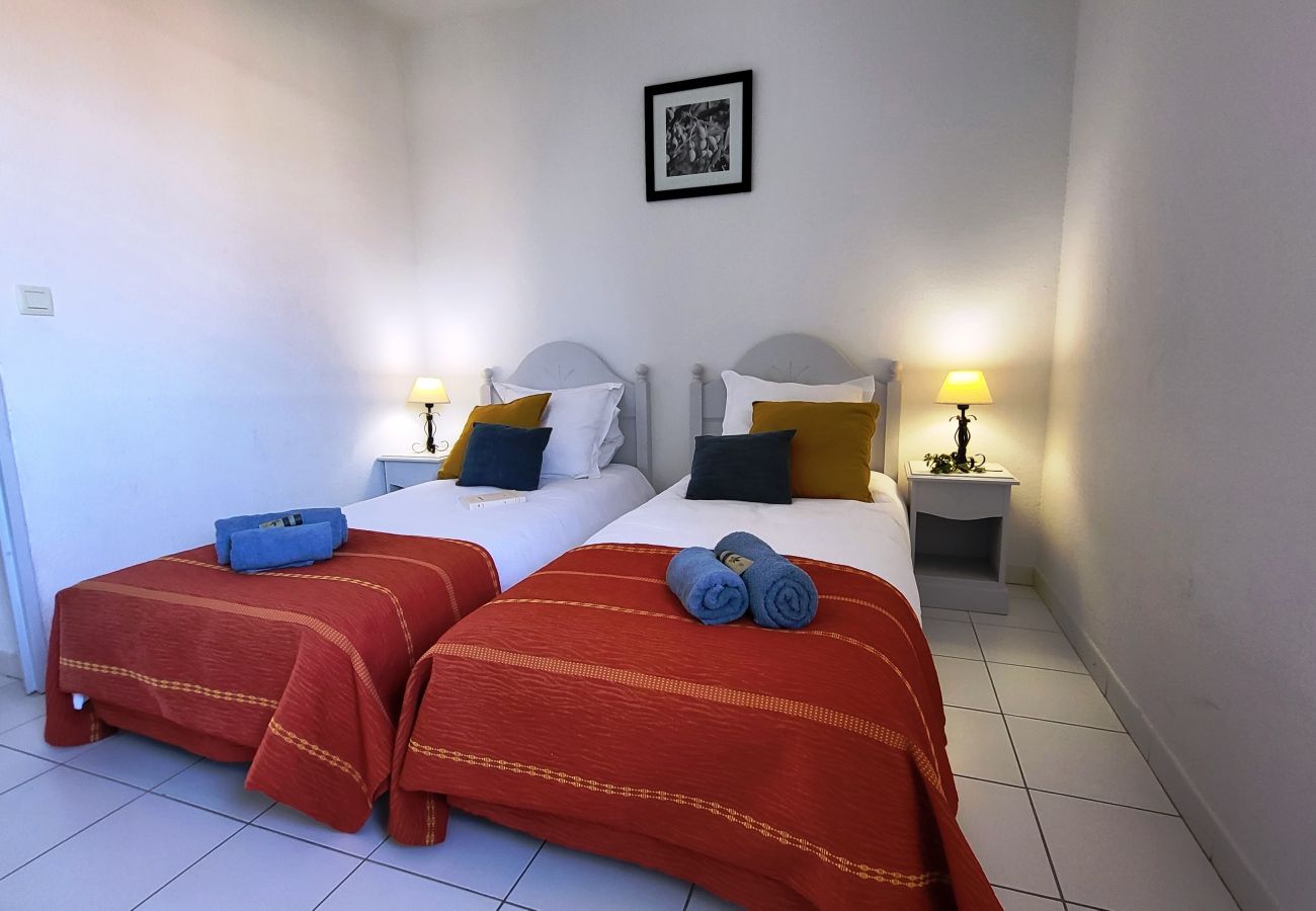 Villa à Saint-Saturnin-lès-Avignon - RDL4P8V05 - Villa 8 personnes