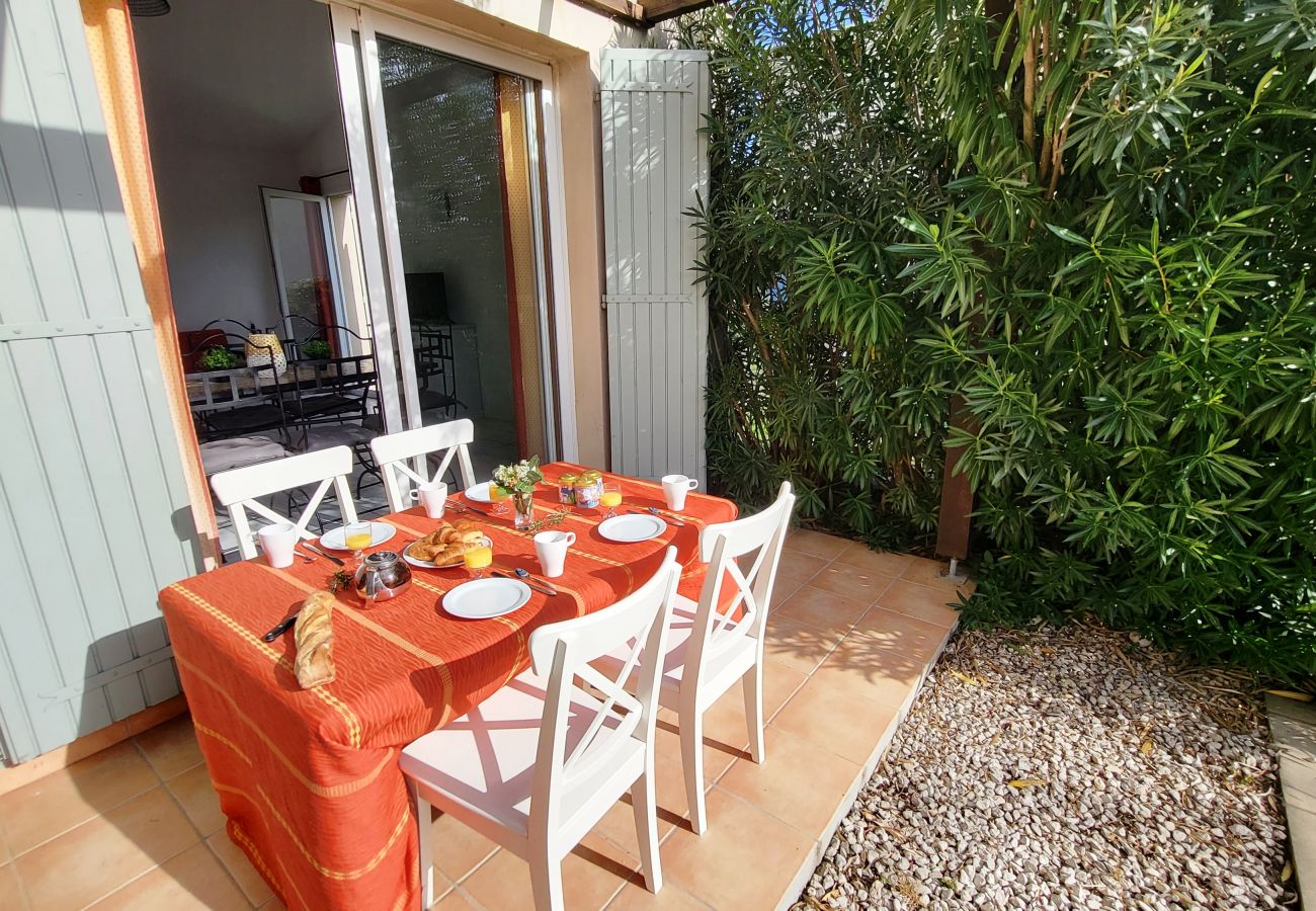 Villa à Saint-Saturnin-lès-Avignon - RDL4P8V05 - Villa 8 personnes