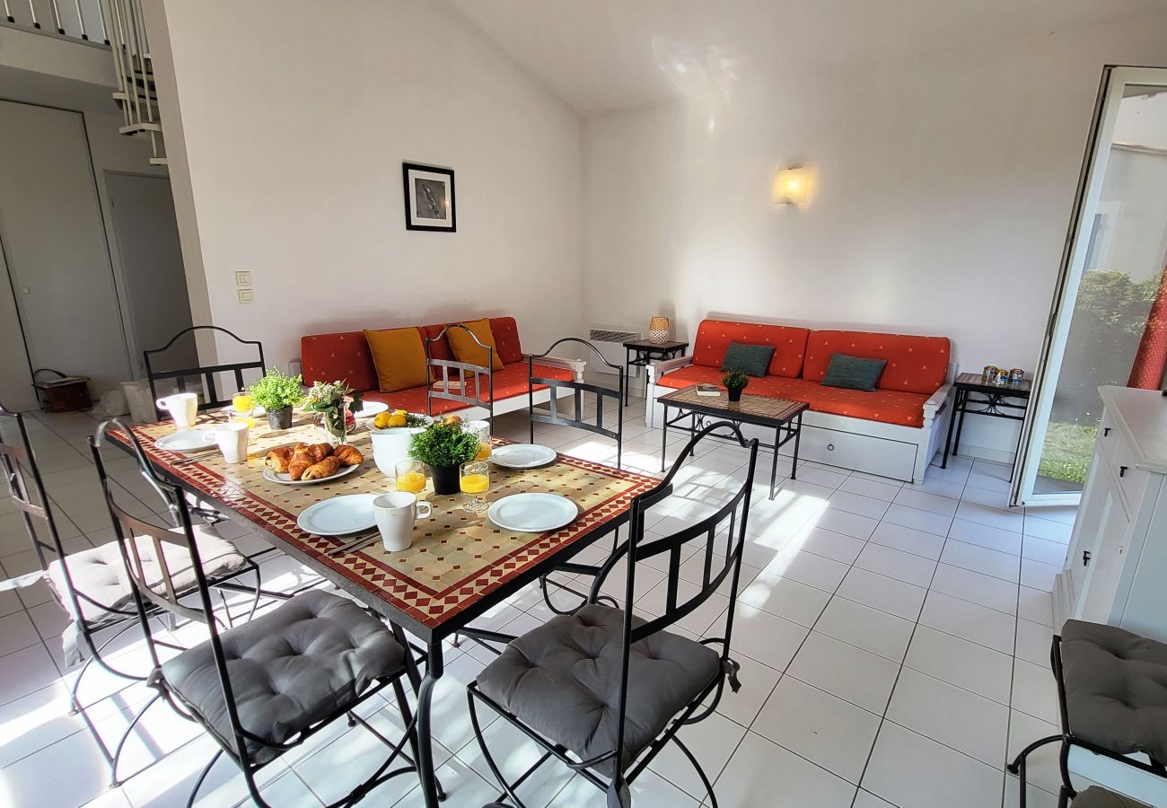 Villa à Saint-Saturnin-lès-Avignon - RDL4P8V05 - Villa 8 personnes