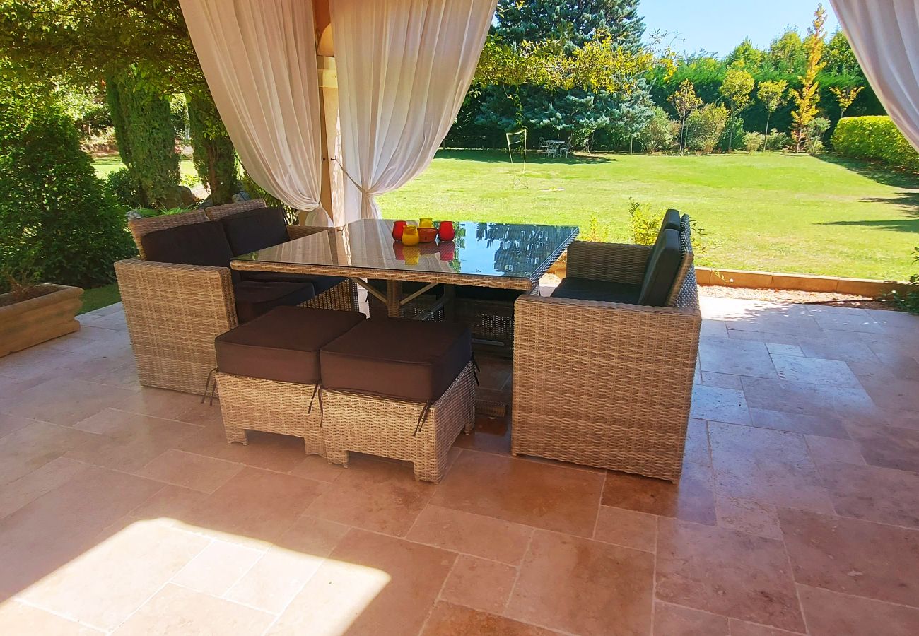Villa à Rognes - VILLA TESSA 14 personnes - ROGNES PROCHE AIX EN PR