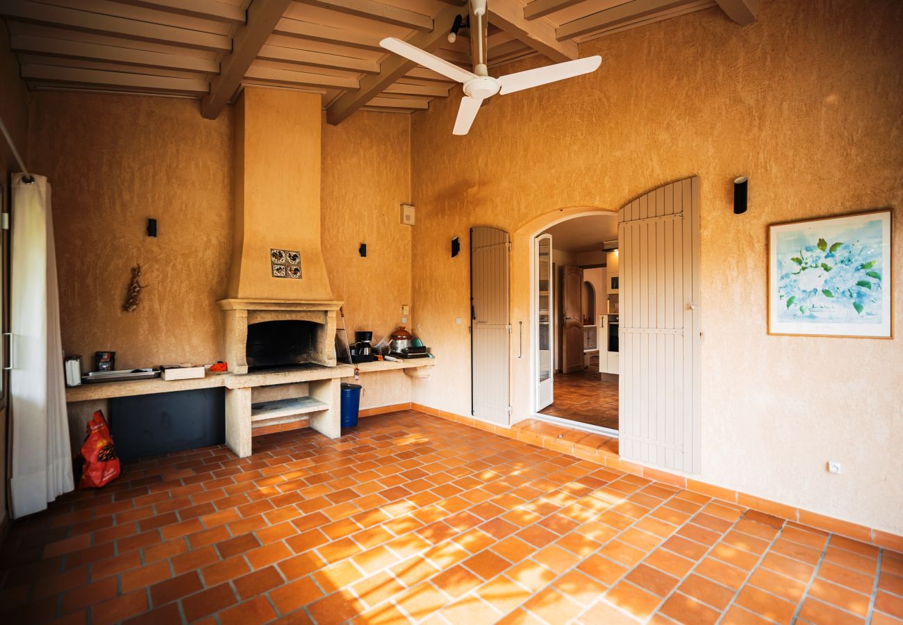 Villa à Rognes - VILLA TESSA 14 personnes - ROGNES PROCHE AIX EN PR