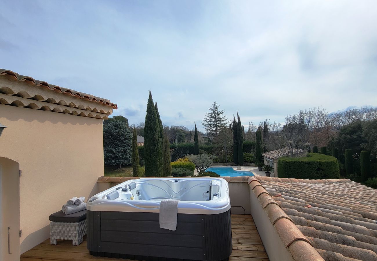 Villa à Rognes - VILLA TESSA 14 personnes - ROGNES PROCHE AIX EN PR