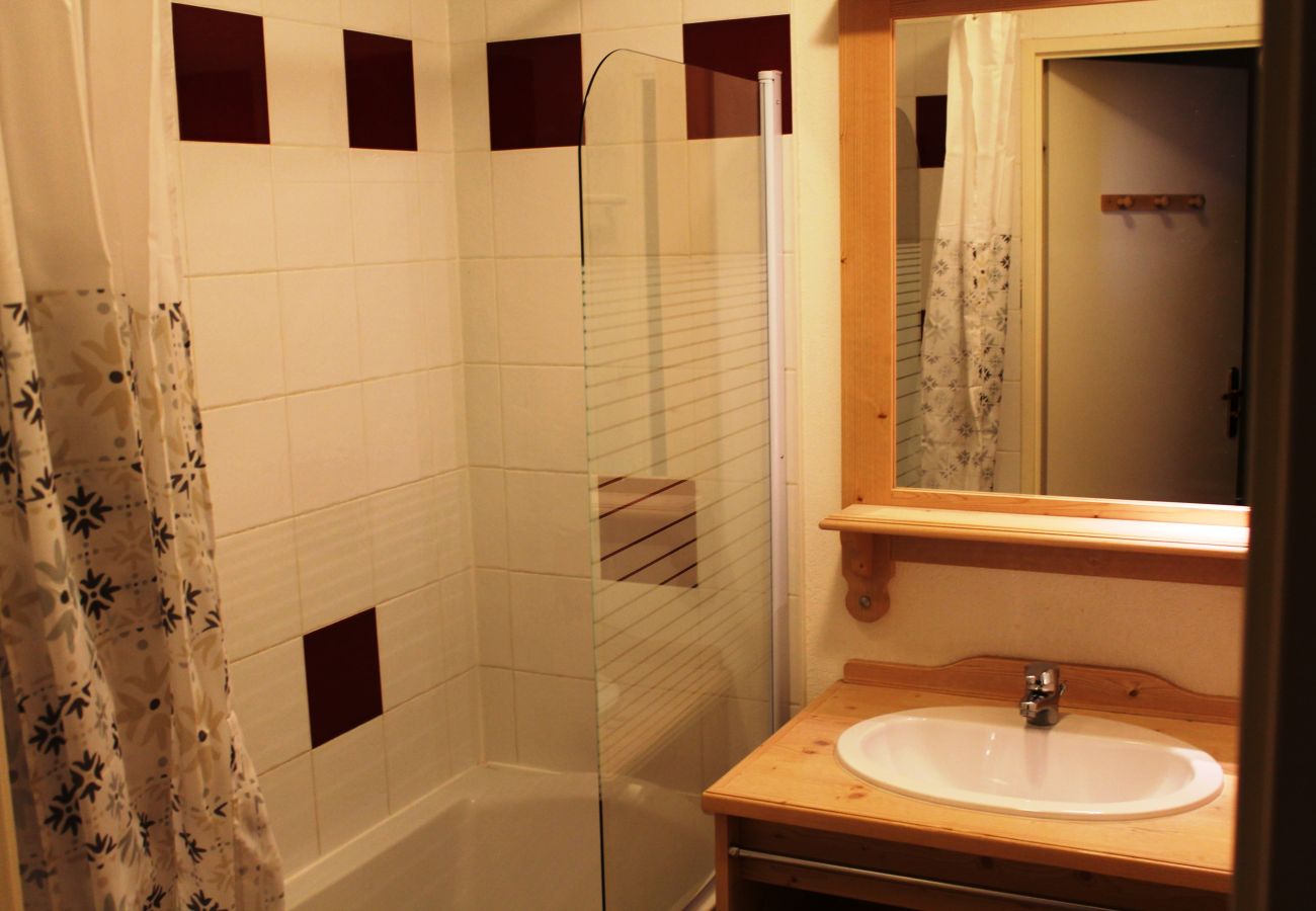 Appartement à Puy-Saint-Vincent - GEN3P6A36- Appartement 3 pieces 6