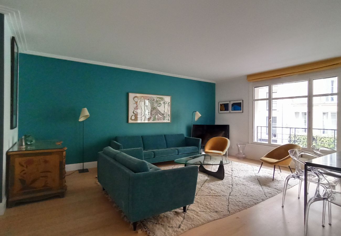 Appartement à Paris - Rue de l'Université - Paris 7 - 207034