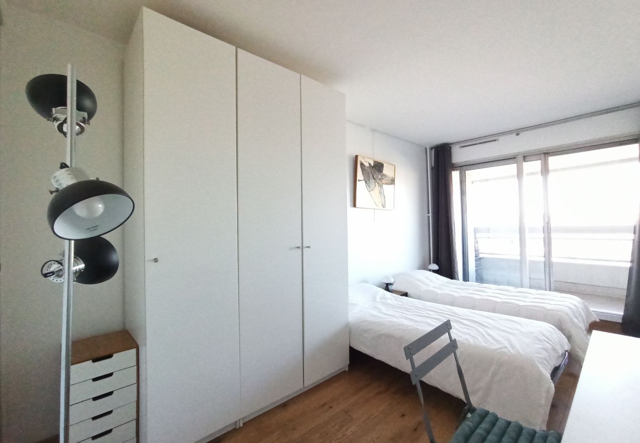 Appartement à Paris - Quai André Citroën - Paris 15 - 415064