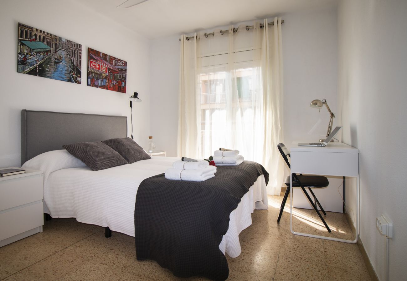 Appartement à Hospitalet de Llobregat - Apartment ENXEBRE