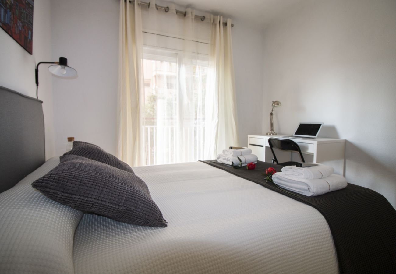 Appartement à Hospitalet de Llobregat - Apartment ENXEBRE