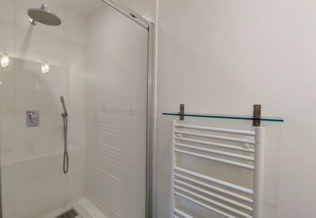 Appartement à Paris - Avenue de Salonique - Paris 17 - 317056 Appartement à Paris - Avenue de Salonique - Paris 17 - 317056
