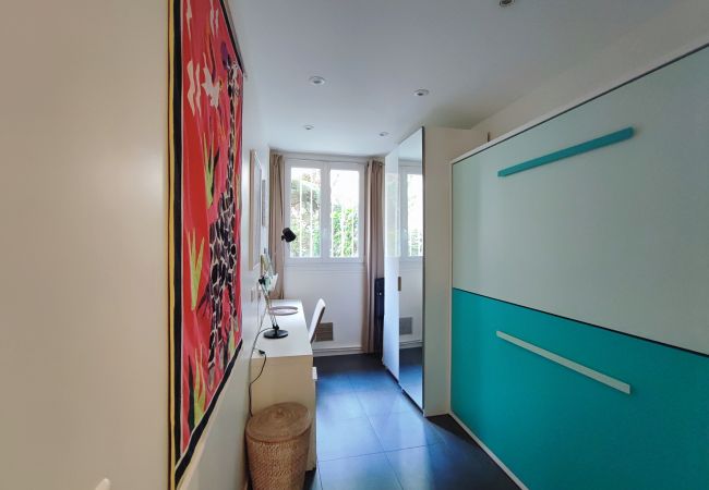 Appartement à Paris - Avenue de Salonique - Paris 17 - 317056 Appartement à Paris - Avenue de Salonique - Paris 17 - 317056