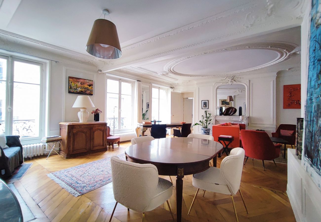 Appartement à Paris - Rue de Berri - Paris 8 - 408032