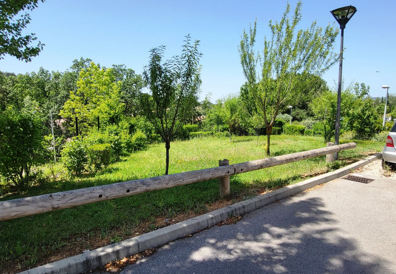 Appartement à Aix-en-Provence - AIX EN PROVENCE - APPARTEMENT NATURA