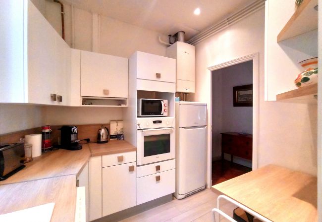 Appartement à Paris - Bd de la Tour Maubourg - Paris 7 - 207036 Appartement à Paris - Bd de la Tour Maubourg - Paris 7 - 207036