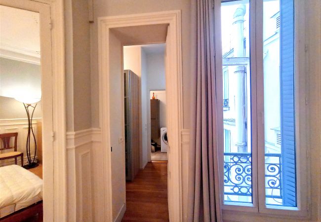 Appartement à Paris - Bd de la Tour Maubourg - Paris 7 - 207036